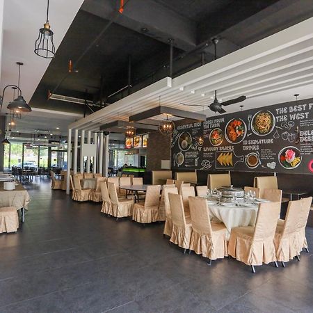 Pegasus Hotel Shah Alam Bagian luar foto