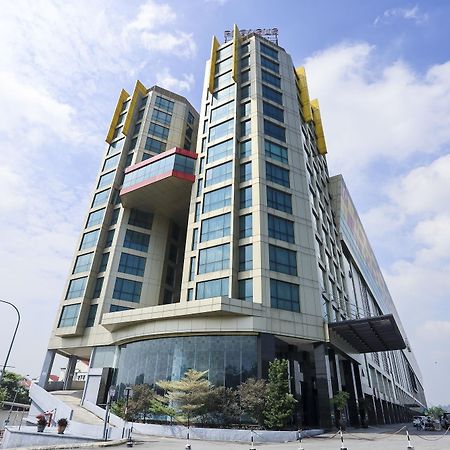 Pegasus Hotel Shah Alam Bagian luar foto