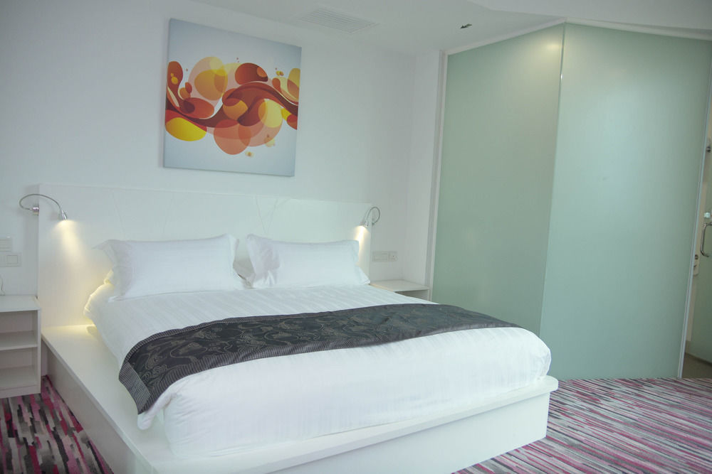 Pegasus Hotel Shah Alam Bagian luar foto