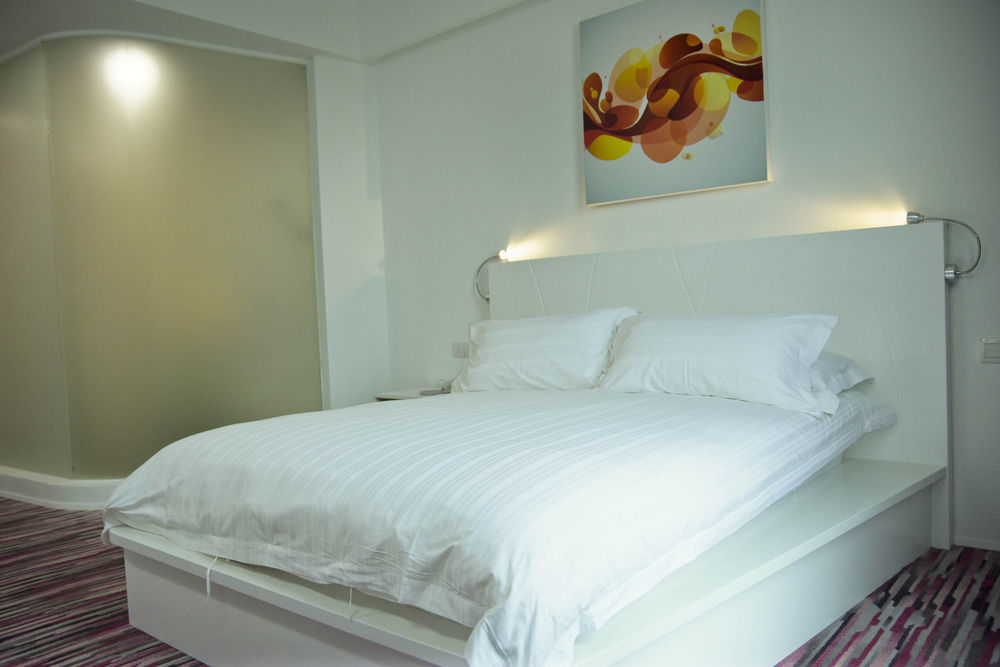 Pegasus Hotel Shah Alam Bagian luar foto