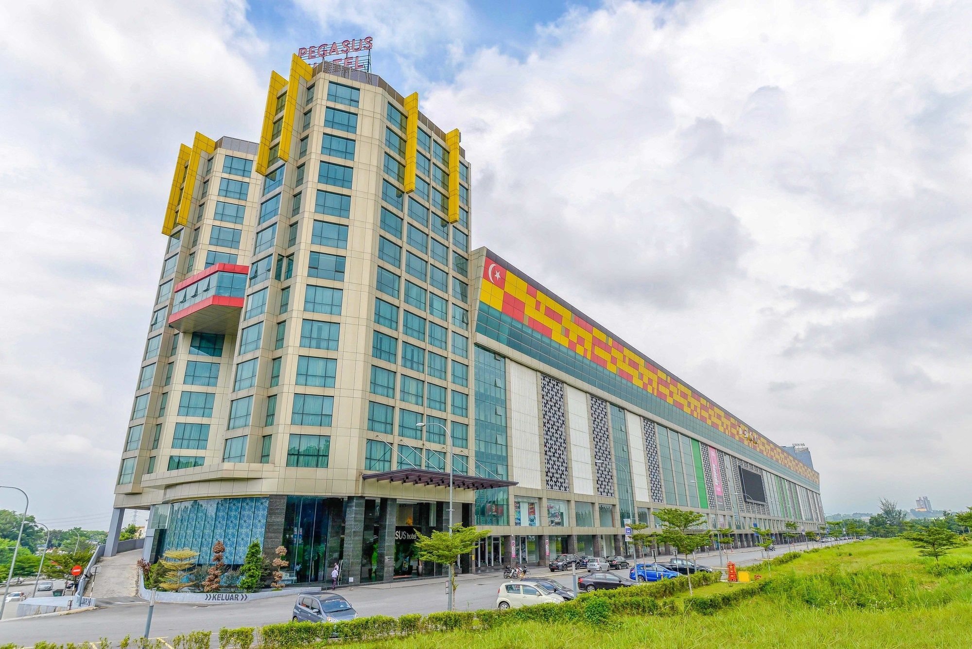 Pegasus Hotel Shah Alam Bagian luar foto