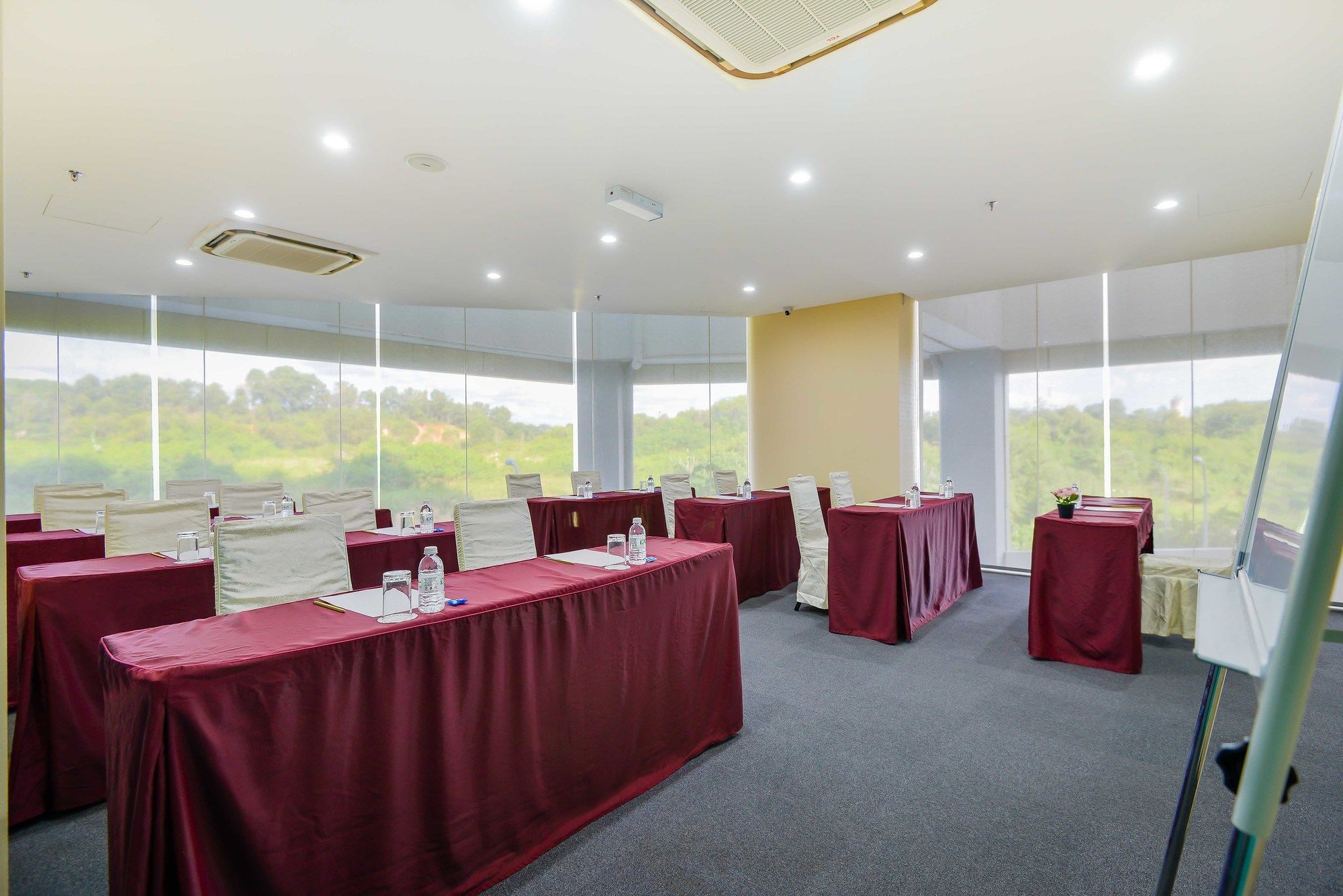 Pegasus Hotel Shah Alam Bagian luar foto